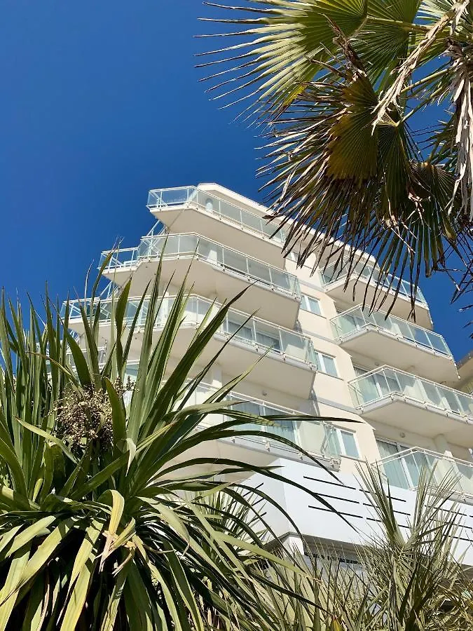 ***  Hotel Nizza Frontemare Superior 3 Stelle Lido di Jesolo Itálie