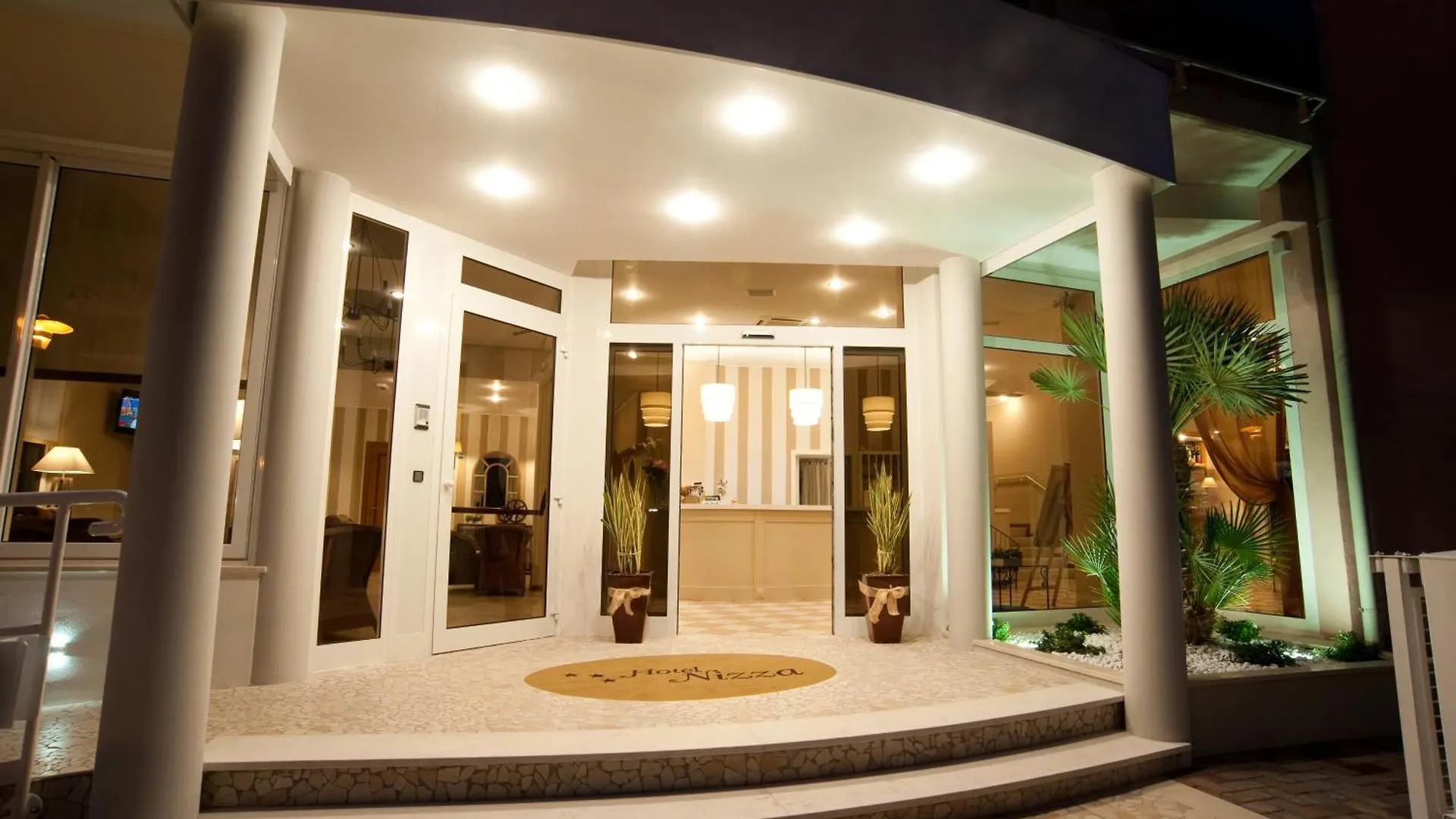 ***  Hotel Nizza Frontemare Superior 3 Stelle Lido di Jesolo Itálie