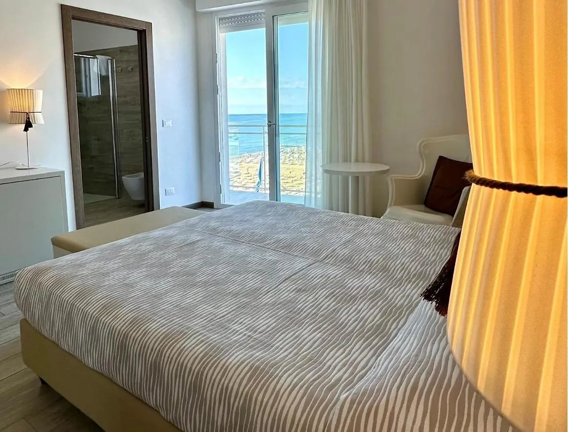 Hotel Nizza Frontemare Superior 3 Stelle Jesolo Italie