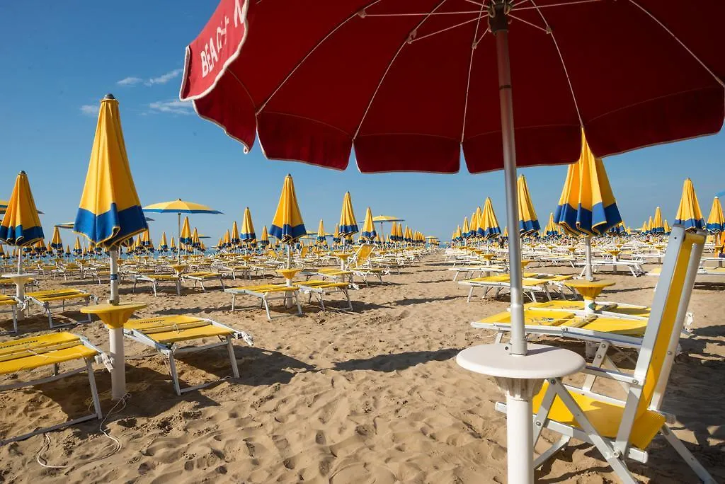 Hotel Nizza Frontemare Superior 3 Stelle Lido di Jesolo 3*,  Itálie