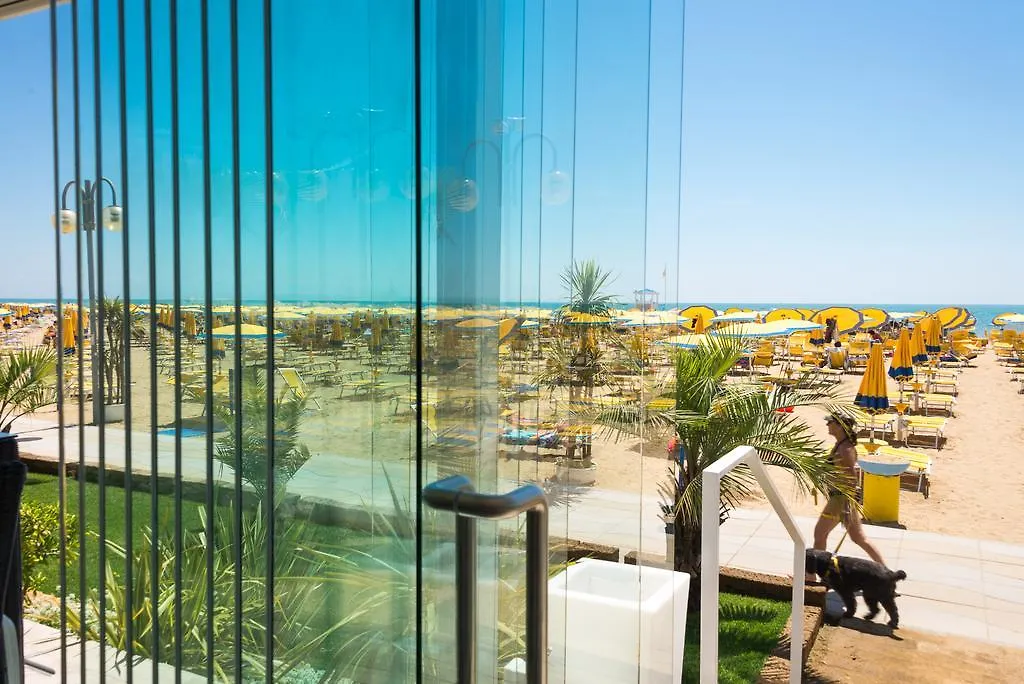 Hotel Nizza Frontemare Superior 3 Stelle Лидо-ди-Езоло Италия